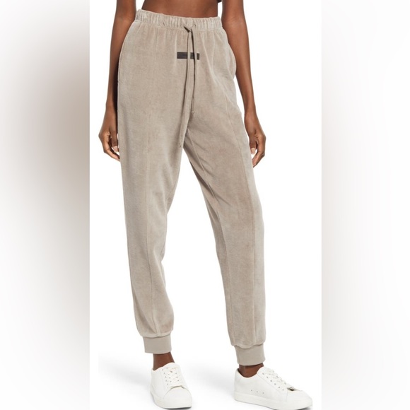 Fear of God Essentials cotton blend velour sweatpants - Picture 2 of 6